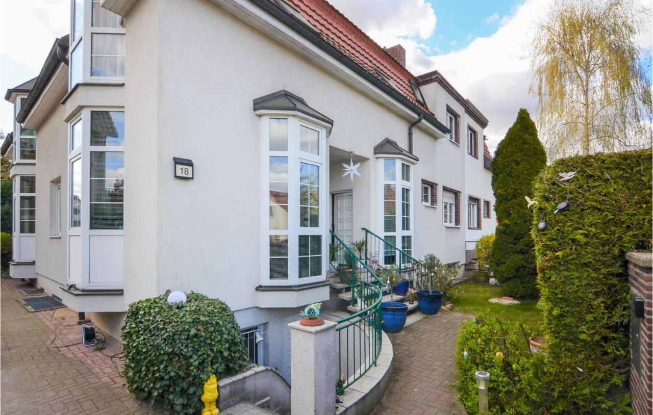 2 Bedroom Lovely Home In Берлин Экстерьер фото
